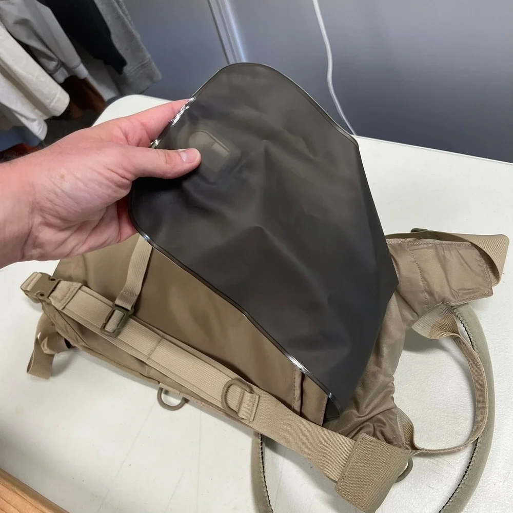 CamelBak Maximum Gear Hydration Pack 2L Desert Camo Cordura Tactical Reservoir